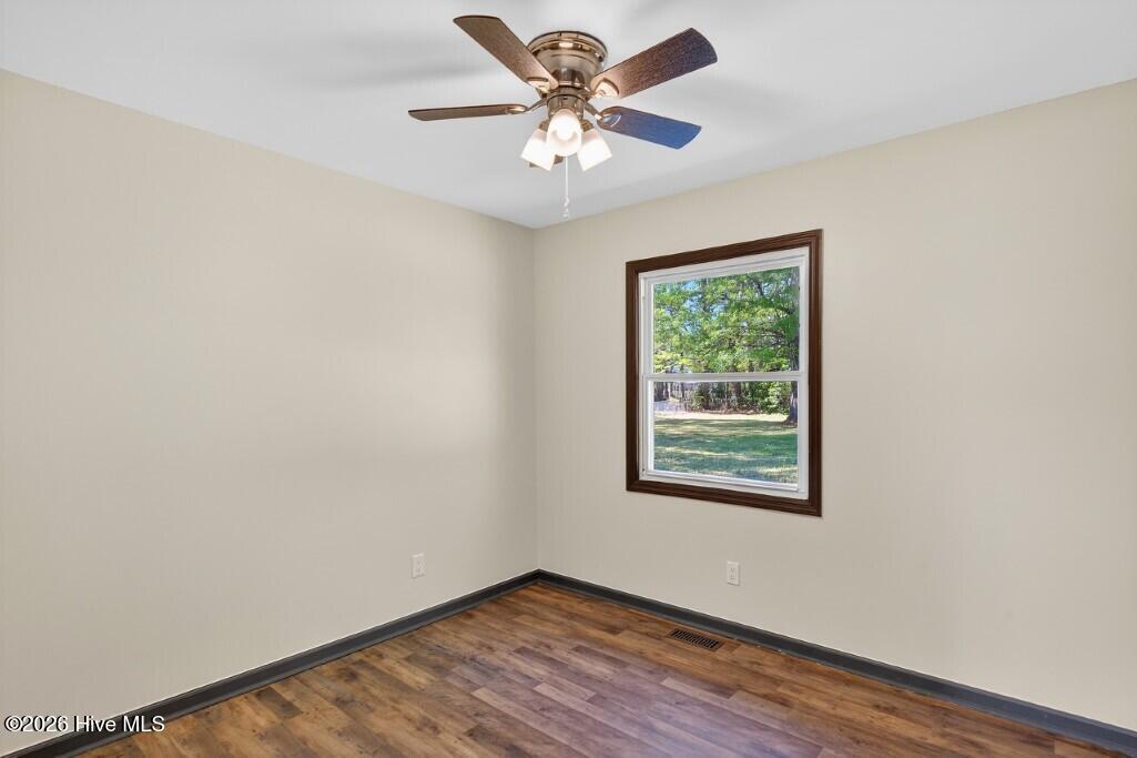 201 Stratford Road Havelock, NC 28532 - Photo 8 of 18 IMG_5469