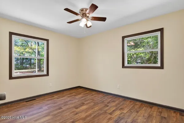 $2,100 | 201 Stratford Road, Havelock, NC 28532