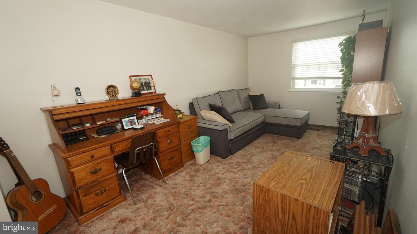 12032 Farwell Road Philadelphia, PA 19154 - Photo 19 of 34 Gallery Image 19