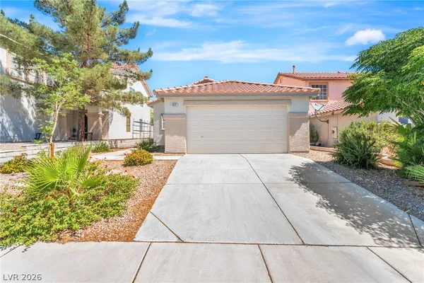 $2,100 | 8632 West Majestic Pine Avenue, Las Vegas, NV 89143