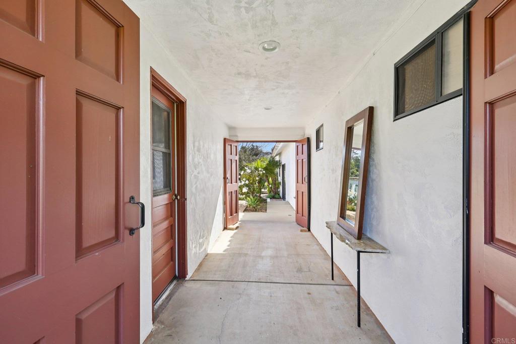 1761 Winterwarm Drive Fallbrook, CA 92028 - Photo 5 of 72