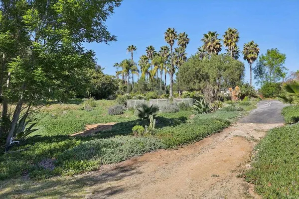 $1,390,000 | 1761 Winterwarm Drive, Fallbrook, CA 92028