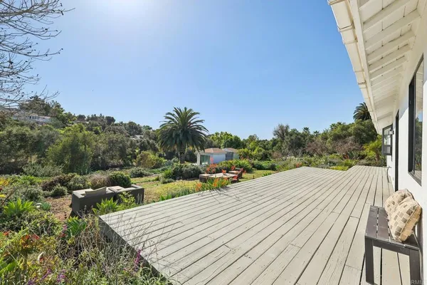 $1,390,000 | 1761 Winterwarm Drive, Fallbrook, CA 92028