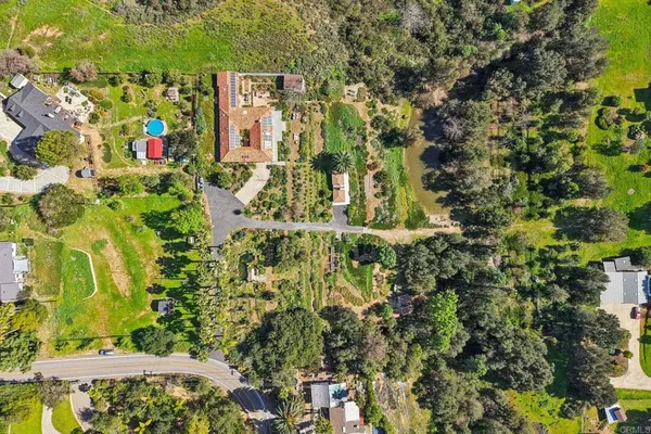 $1,390,000 | 1761 Winterwarm Drive, Fallbrook, CA 92028