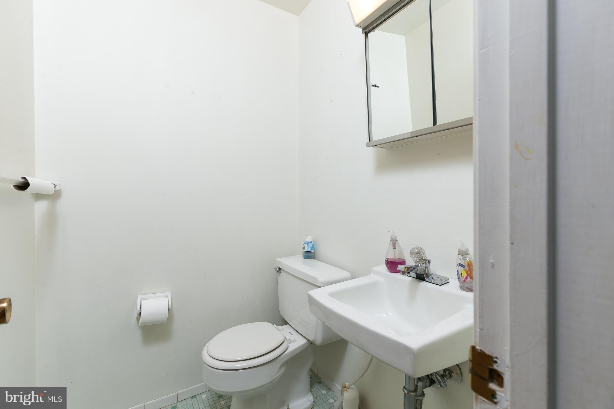 18728 Willow Grove Road Olney, MD 20832 - Photo 14 of 24 Basement