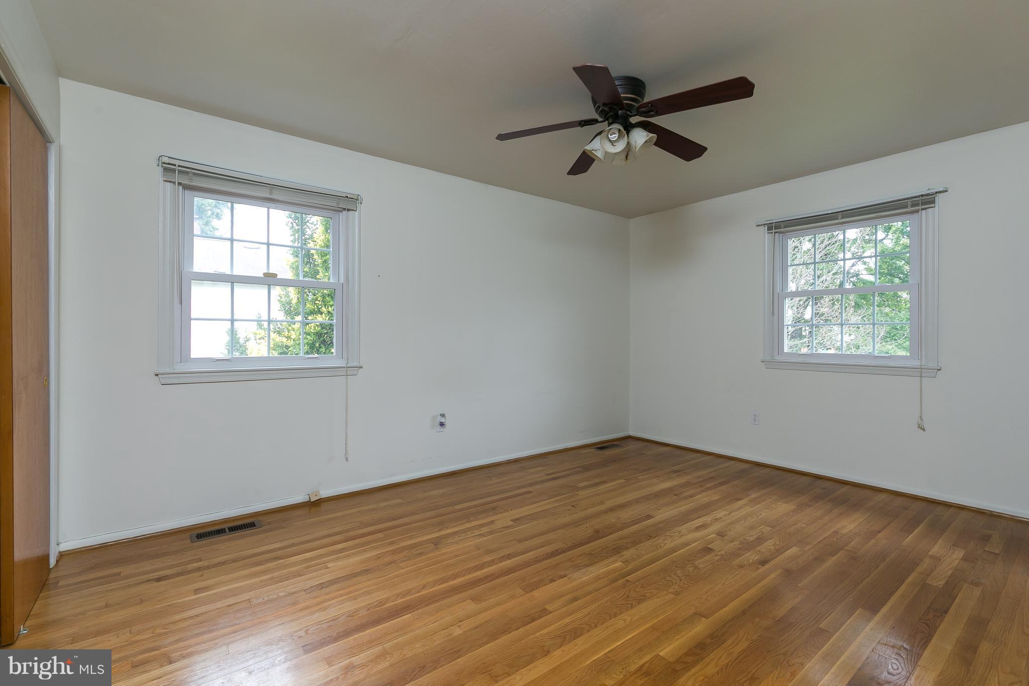 18728 Willow Grove Road Olney, MD 20832 - Photo 17 of 24 Bedroom (Master)