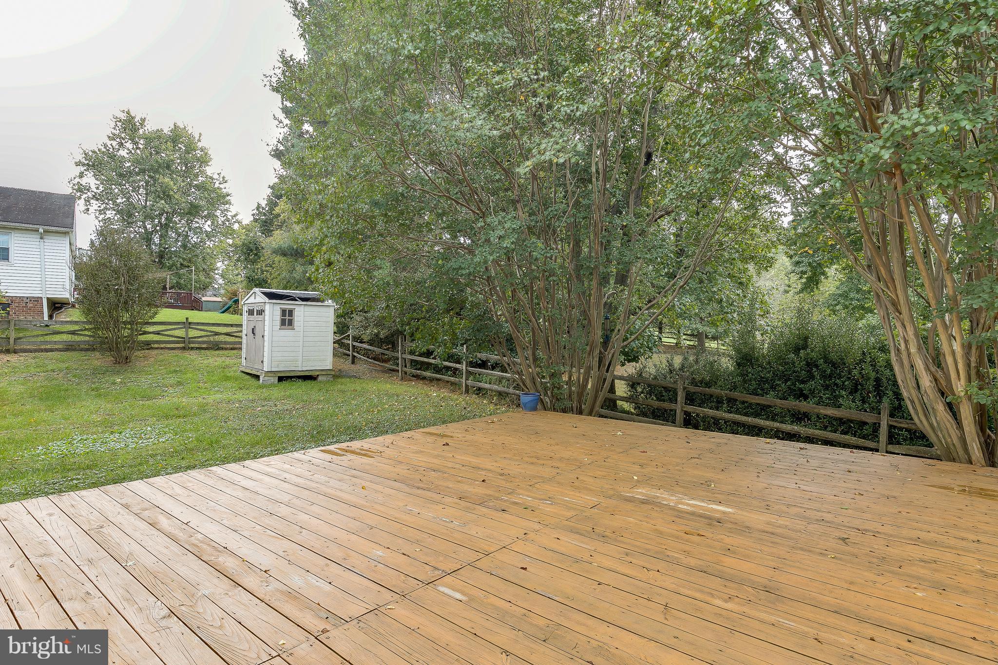 18728 Willow Grove Road Olney, MD 20832 - Photo 22 of 24 Exterior (Rear)