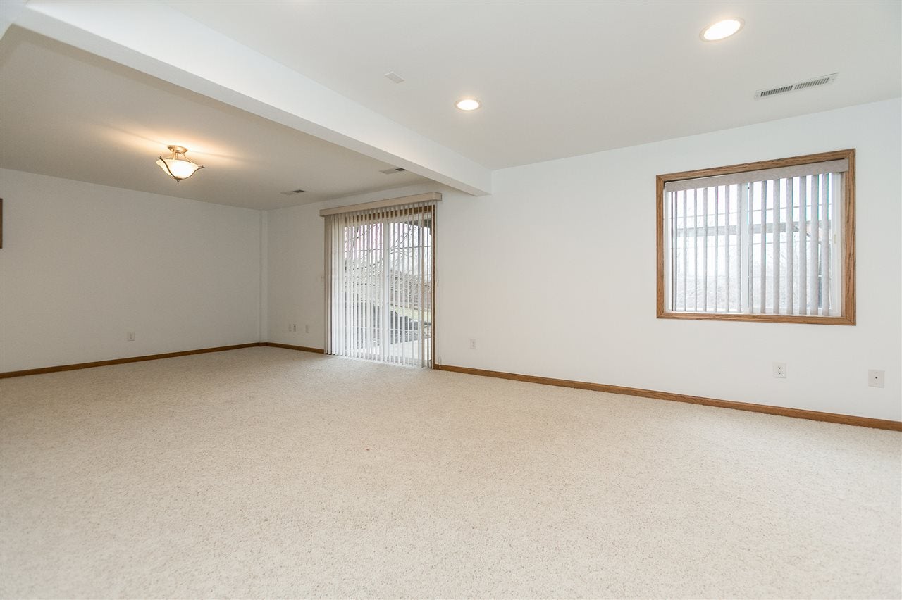 2267 Holiday Road Coralville, IA 52241 - Photo 24 of 31 Gallery Image 24