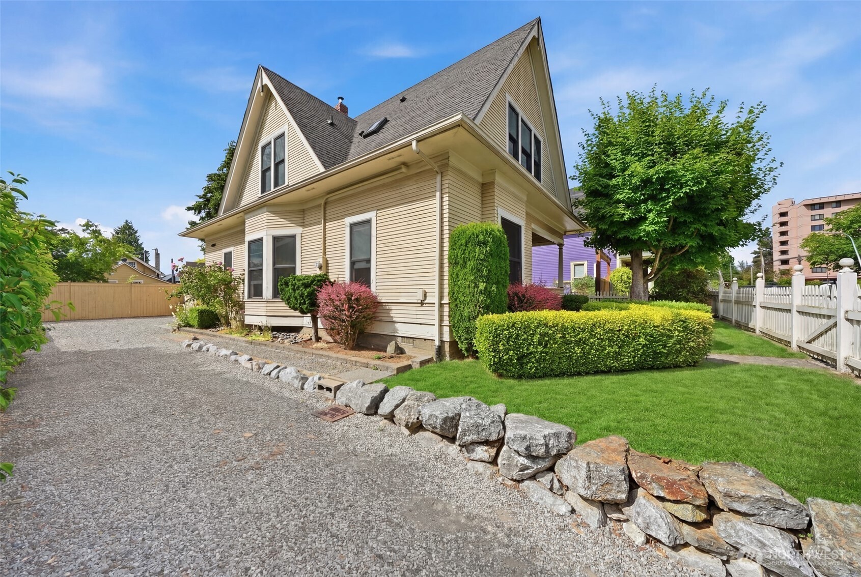 2415 F Street Bellingham, WA 98225 - Photo 3 of 40