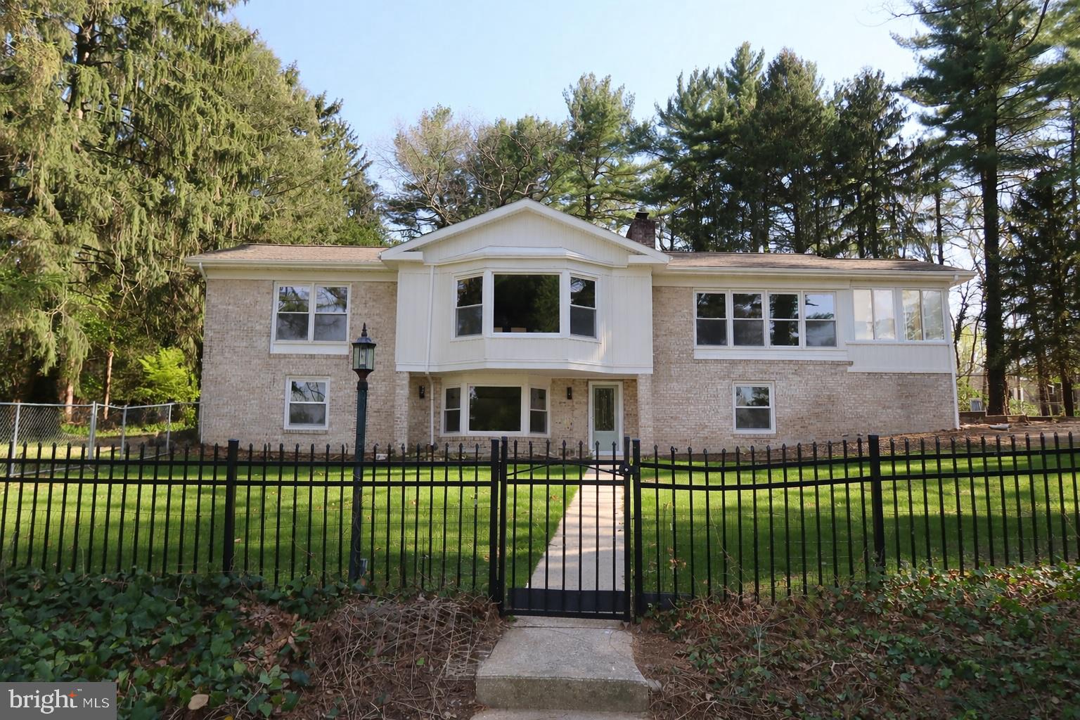 765 Witmer Road York, PA 17402 - Photo 5 of 68