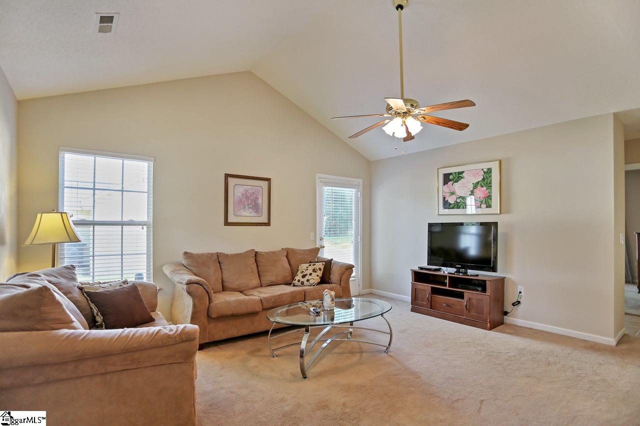 16 Pine Needle Road Piedmont, SC 29673 - Photo 6 of 27 Gallery Image 6