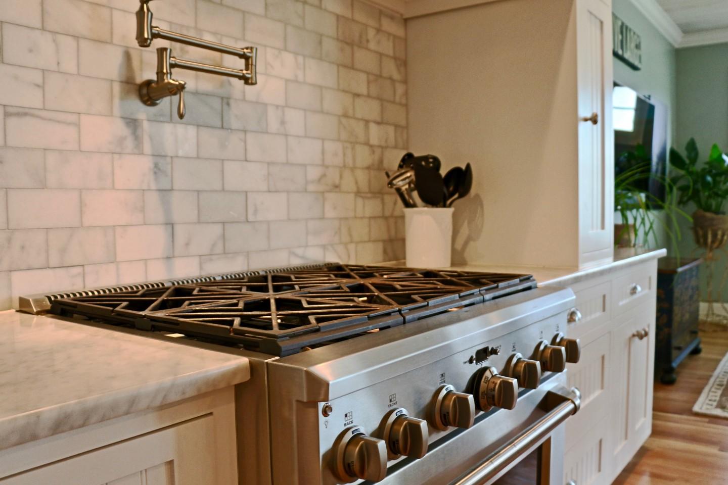 401 Youngs Road Vass, NC 28394 - Photo 9 of 33 ...a gas range...