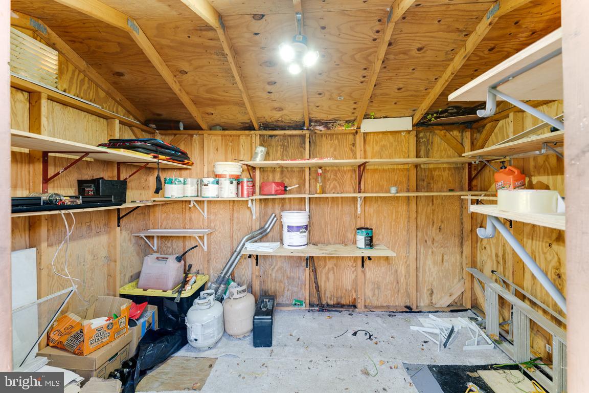 2504 Weisman Road Silver Spring, MD 20902 - Photo 27 of 30 a view of a chairs and table in a patio