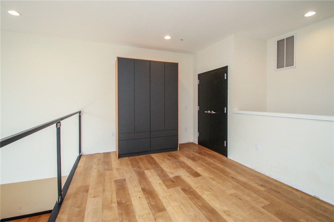 33 Russell Street, Unit 202 Rochester, NY 14607 - Photo 24 of 30