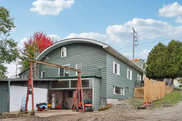 $329,900 | 205 South River Street, Lowell, WI 53557