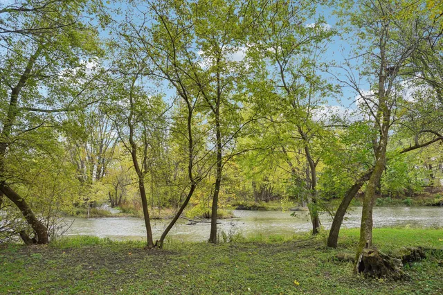 $329,900 | 205 South River Street, Lowell, WI 53557