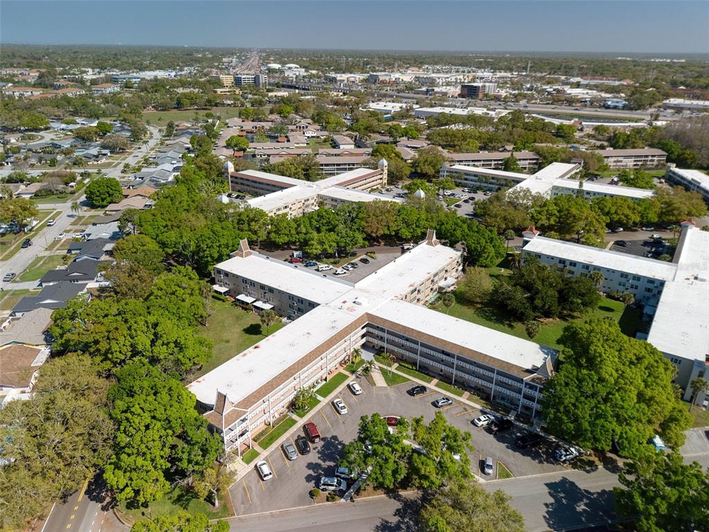 2436 Rhodesian Drive, Unit 32 Clearwater, FL 33763 - Photo 27 of 29 Gallery Image 27