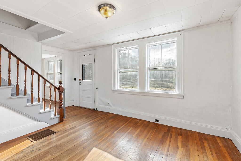 54 Old Sheepscot Road Wiscasset, ME 04578 - Photo 5 of 40 37_BP5A0048_DxO_mls