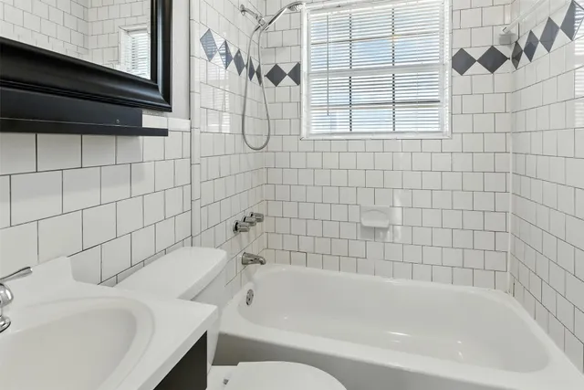 $1,900 | 3303 Dalton Street, Austin, TX 78745