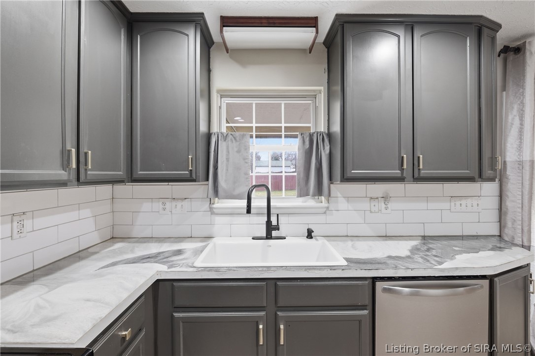 2766 Mt Tabor Road New Albany, IN 47150 - Photo 13 of 31