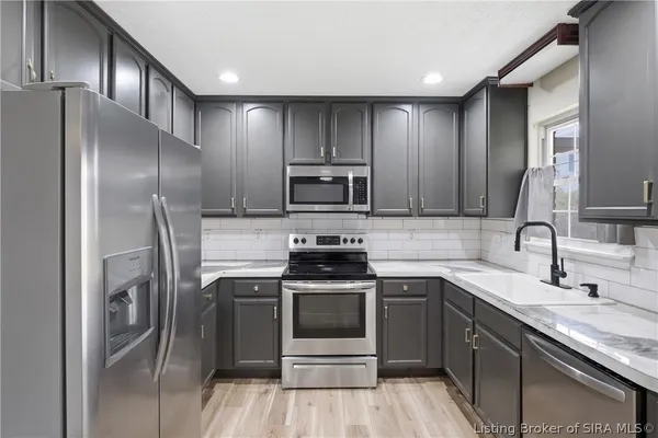 $269,900 | 2766 Mt Tabor Road, New Albany, IN 47150