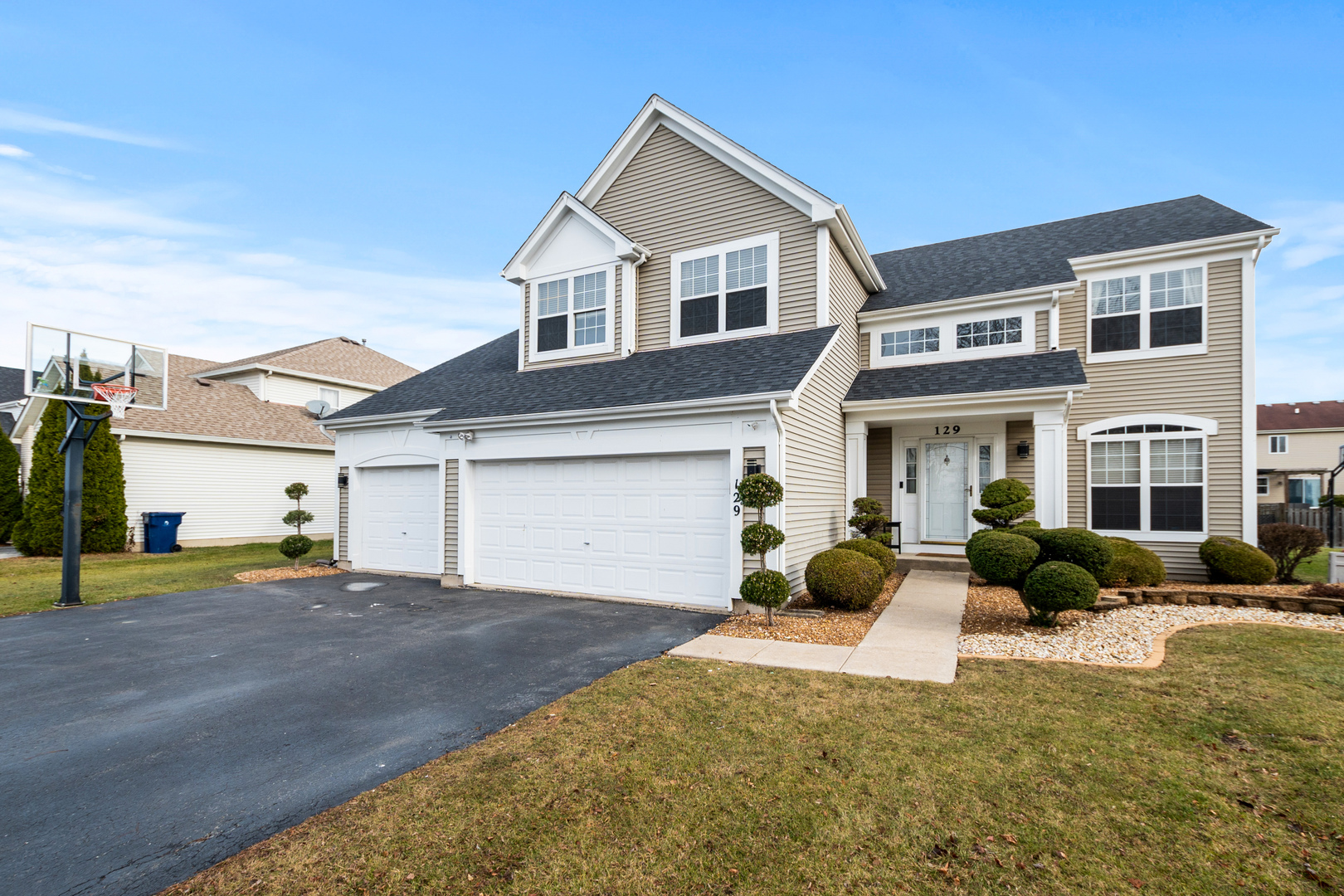 129 Treehouse Road Matteson, IL 60443 - Photo 1 of 37