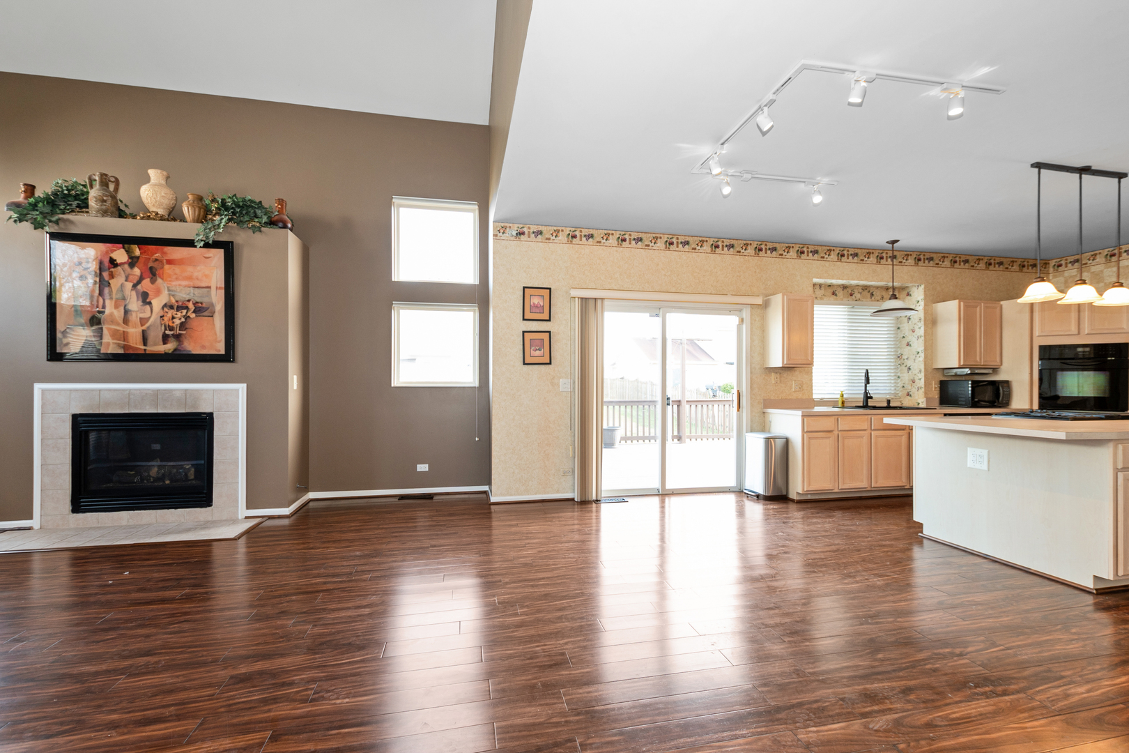 129 Treehouse Road Matteson, IL 60443 - Photo 9 of 37