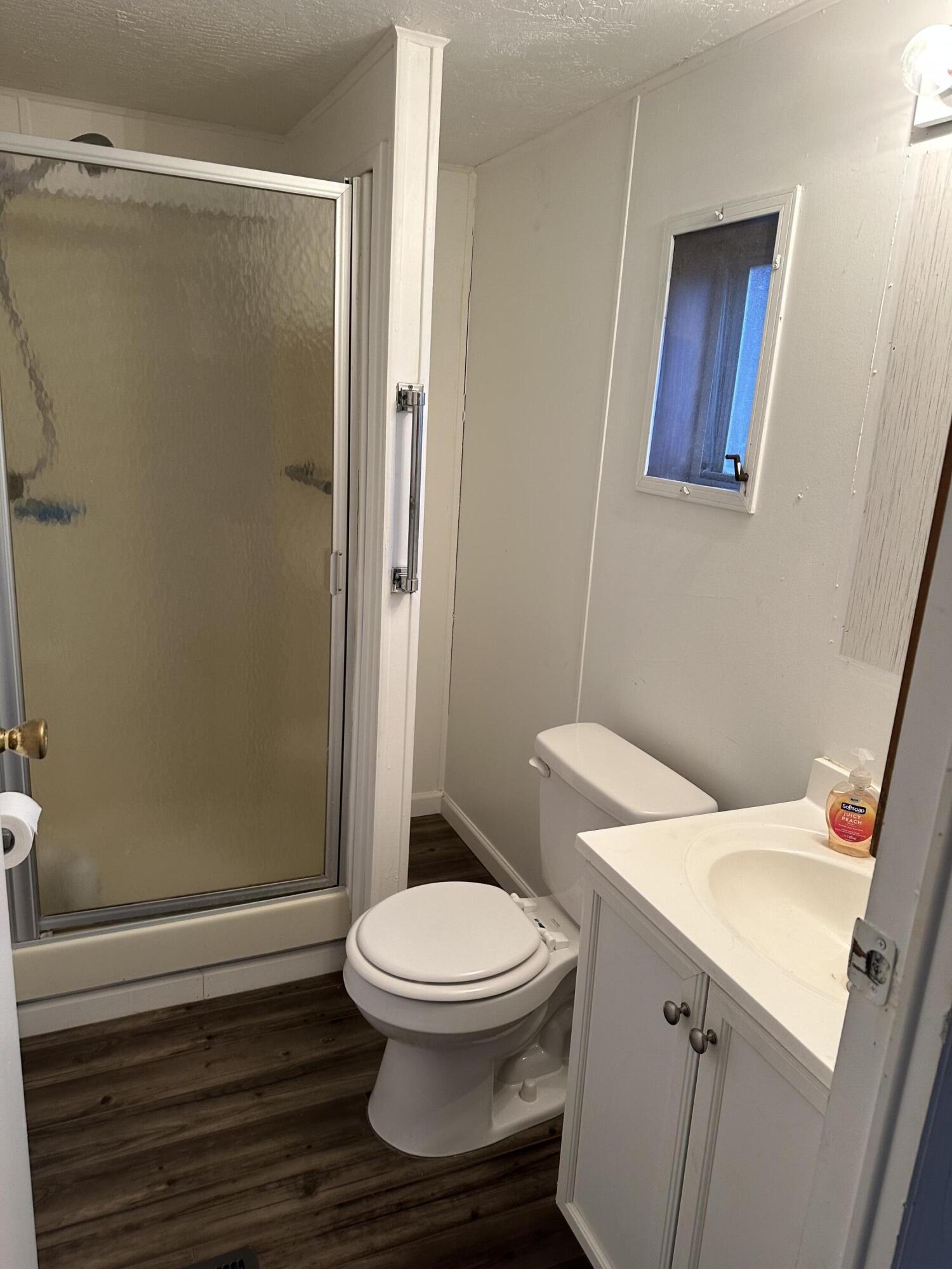 60901 Brosterhous Road, Unit 743 Bend, OR 97702 - Photo 23 of 24 SPARE BATH