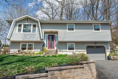$575,000 | 1 Eldridge Road, Mount Tabor, NJ 07878