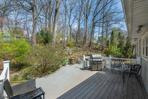 $575,000 | 1 Eldridge Road, Mount Tabor, NJ 07878
