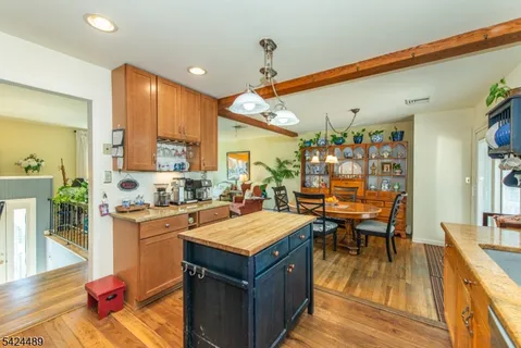 $575,000 | 1 Eldridge Road, Mount Tabor, NJ 07878