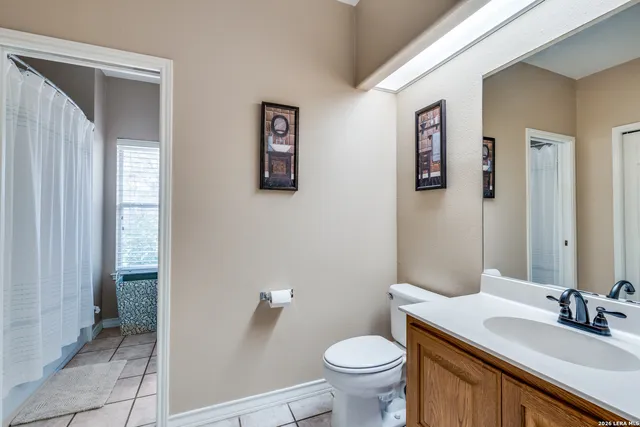 $867,999 | 31763 Scarteen, Fair Oaks Ranch, TX 78015