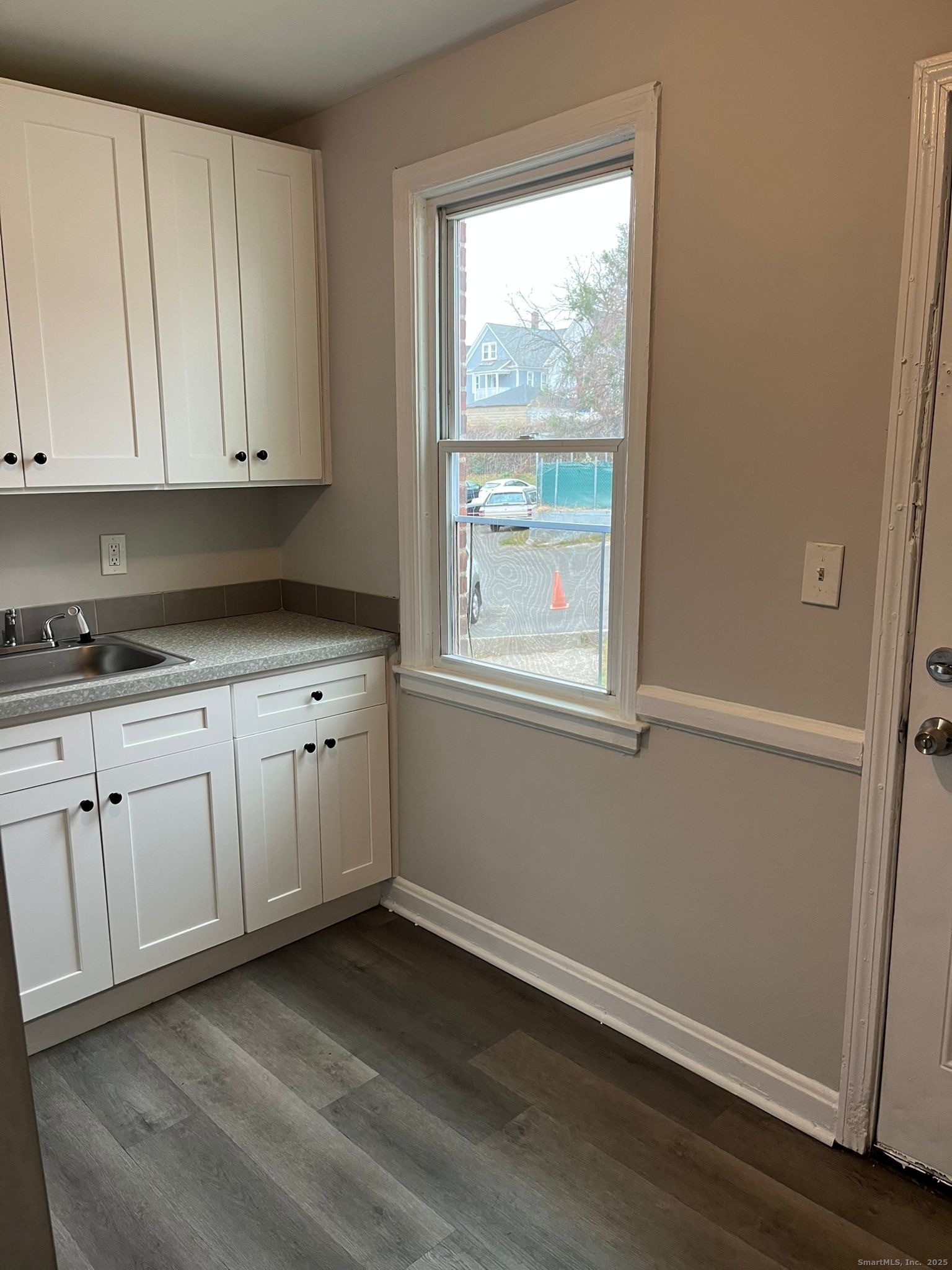 930 William Street, Unit A Bridgeport, CT 06608 - Photo 2 of 7