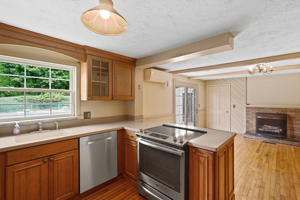 1 Rice Road Auburn, MA 01501 - Photo 8 of 42 Gallery Image 8