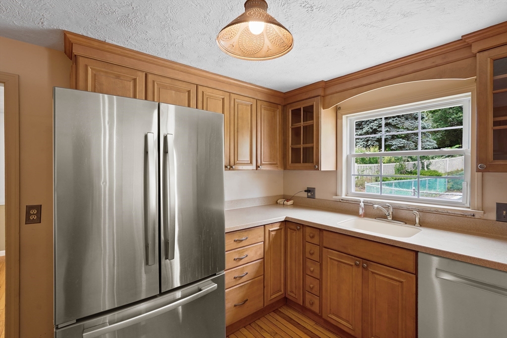 1 Rice Road Auburn, MA 01501 - Photo 10 of 42 Gallery Image 10