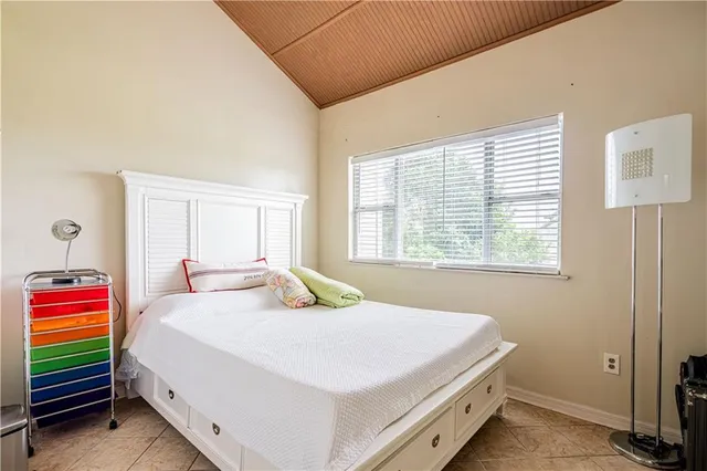 $120,000 | 89 Lake Lynn Drive, Unit 89, Harvey, LA 70058