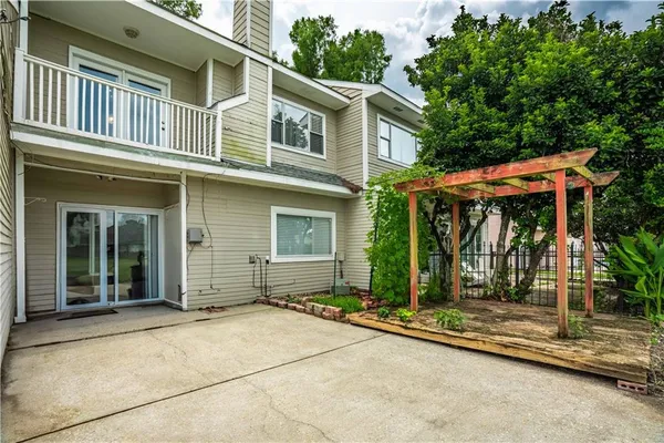 $120,000 | 89 Lake Lynn Drive, Unit 89, Harvey, LA 70058