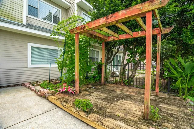 $120,000 | 89 Lake Lynn Drive, Unit 89, Harvey, LA 70058