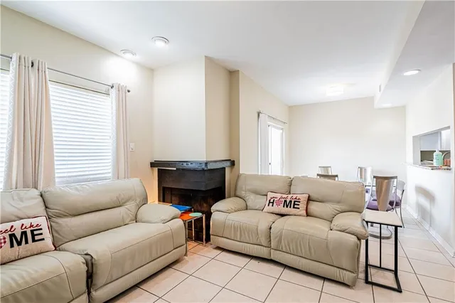 $120,000 | 89 Lake Lynn Drive, Unit 89, Harvey, LA 70058