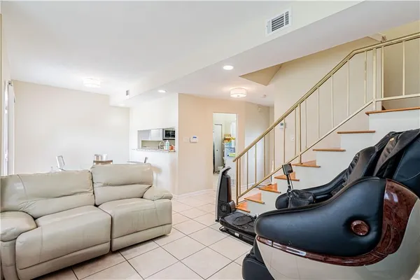 $120,000 | 89 Lake Lynn Drive, Unit 89, Harvey, LA 70058