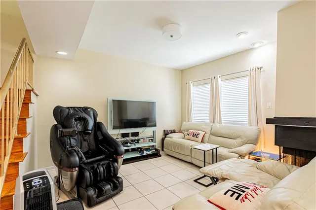 $120,000 | 89 Lake Lynn Drive, Unit 89, Harvey, LA 70058