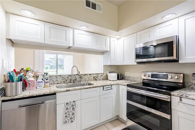 $120,000 | 89 Lake Lynn Drive, Unit 89, Harvey, LA 70058