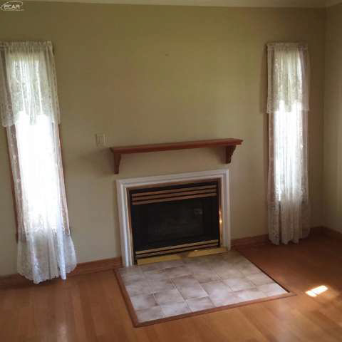 9084 North Irish Road Mount Morris, MI 48458 - Photo 8 of 17 21180127-7.JPG