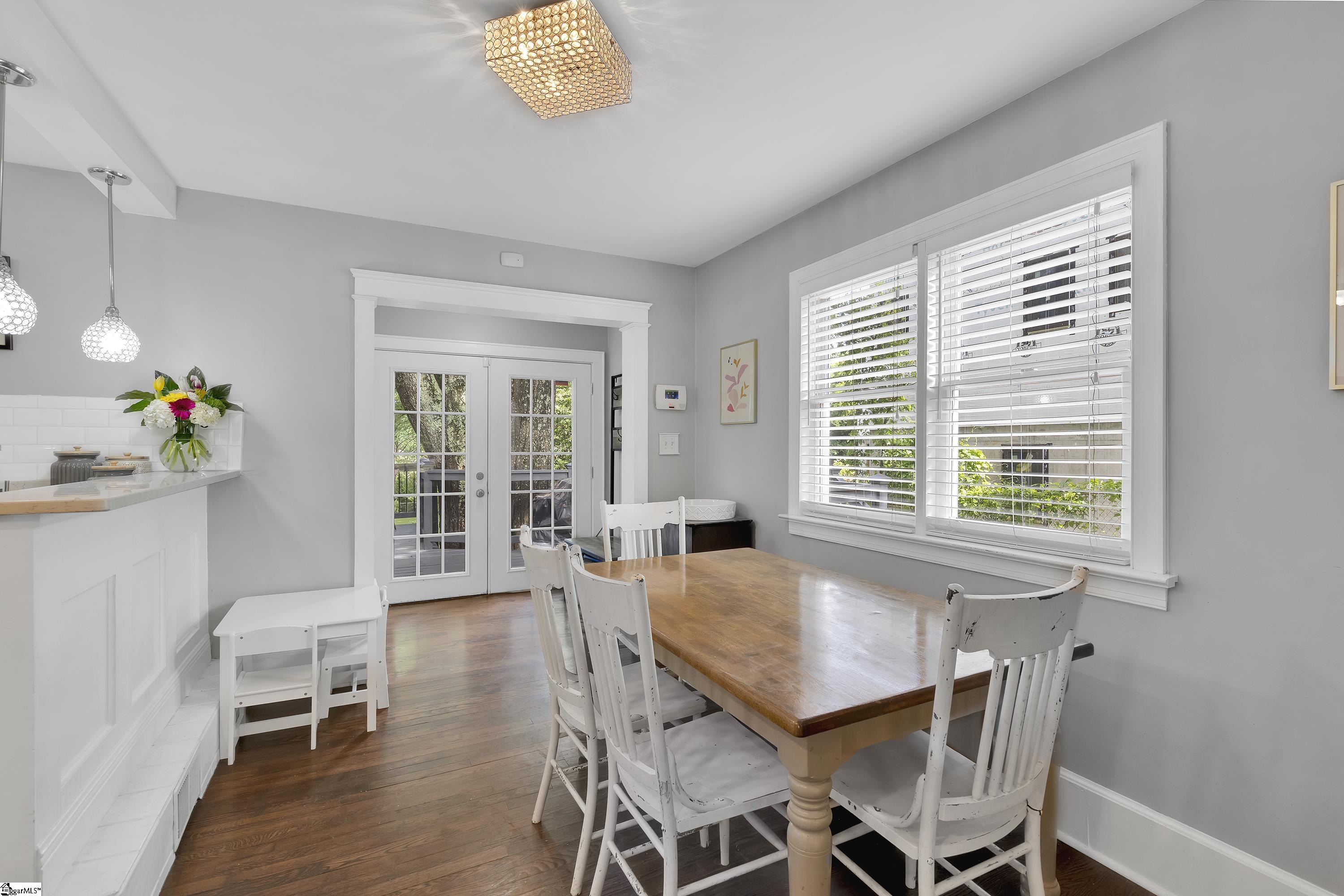 114 Rice Street Greenville, SC 29605 - Photo 10 of 31 Gallery Image 10