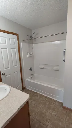 $215,000 | 4970 149th Street North, Unit 3, Hugo, MN 55038