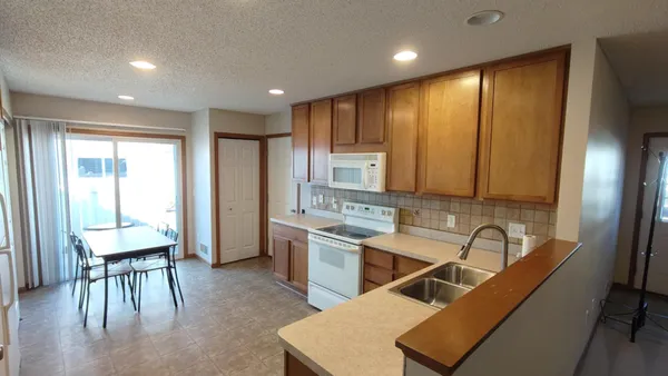 $215,000 | 4970 149th Street North, Unit 3, Hugo, MN 55038