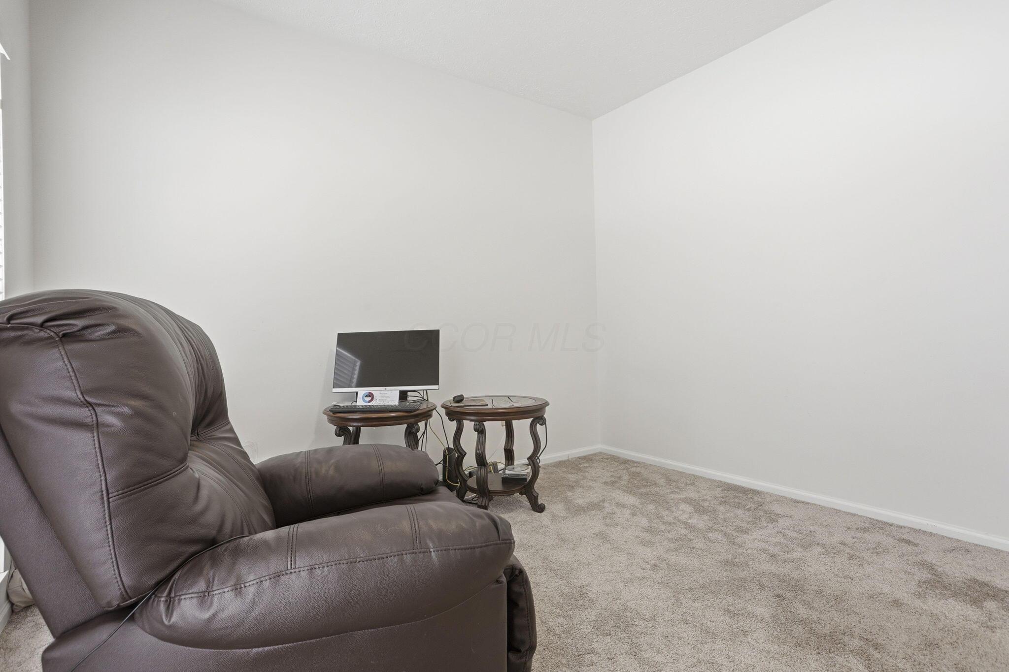 6904 Coonpath Road Northeast Lancaster, OH 43130 - Photo 23 of 68 Flex Room