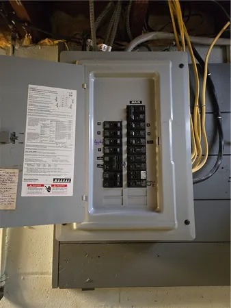 $199,000 | 145 Pontiac Drive, Irondequoit, NY 14617