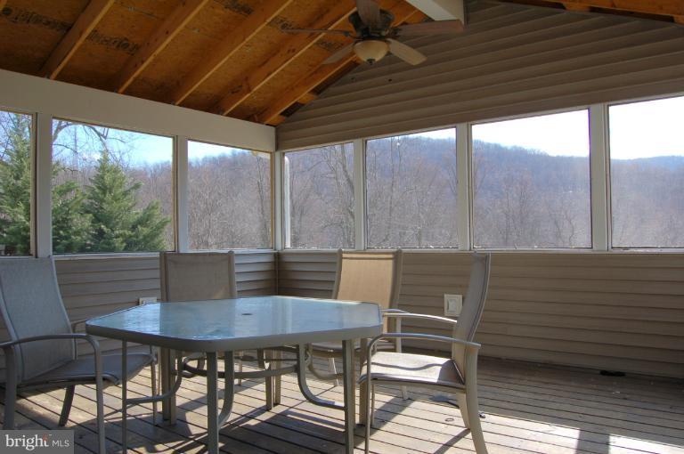 418 High Knob Road Front Royal, VA 22630 - Photo 1 of 30 Interior (General)
