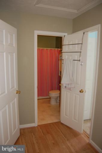 418 High Knob Road Front Royal, VA 22630 - Photo 23 of 30 Bath